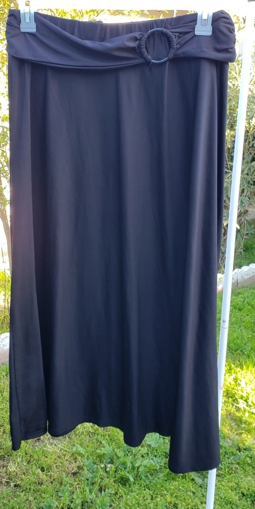 Black skirt